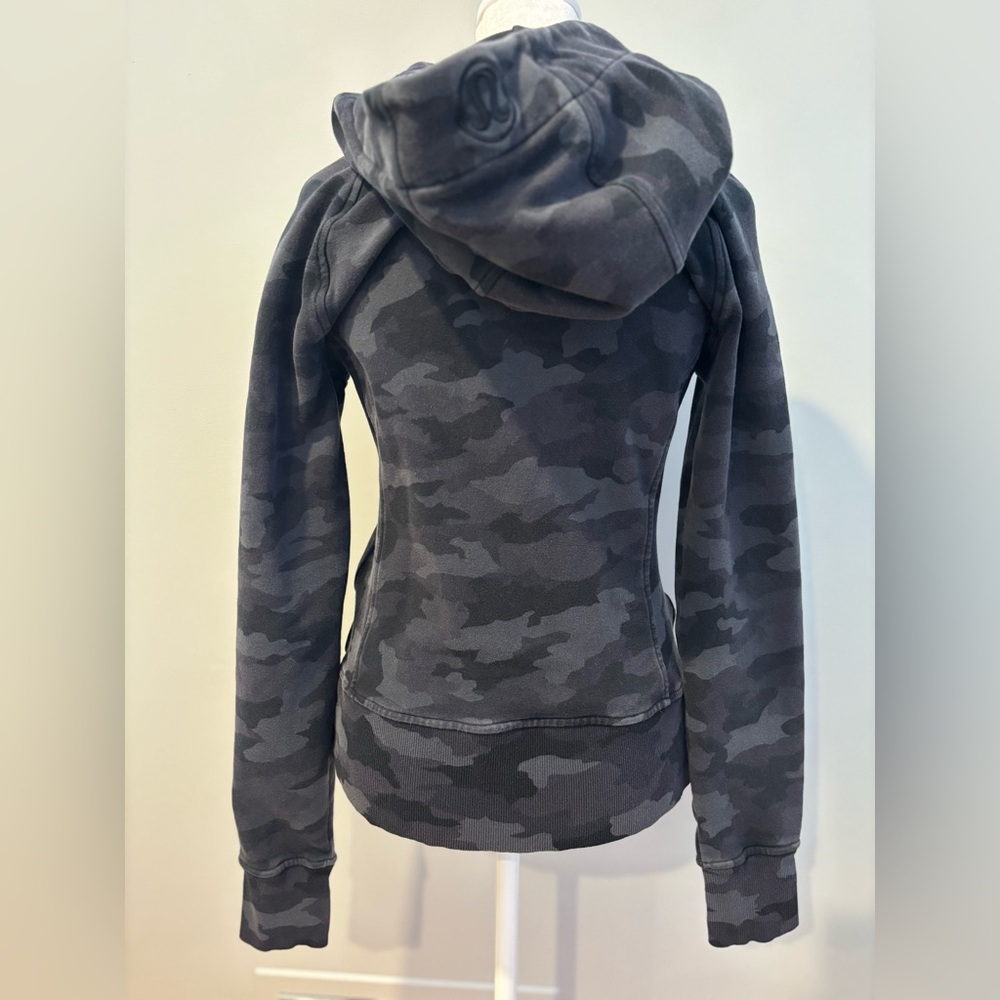Lululemon Athletica Black Camo Zip Up Hoodie - Picture 2 of 10